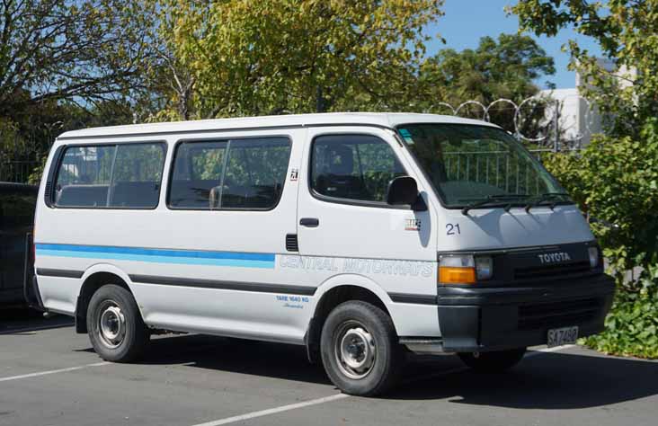 Go Bus Toyota Hiace 2721 Central Motorways